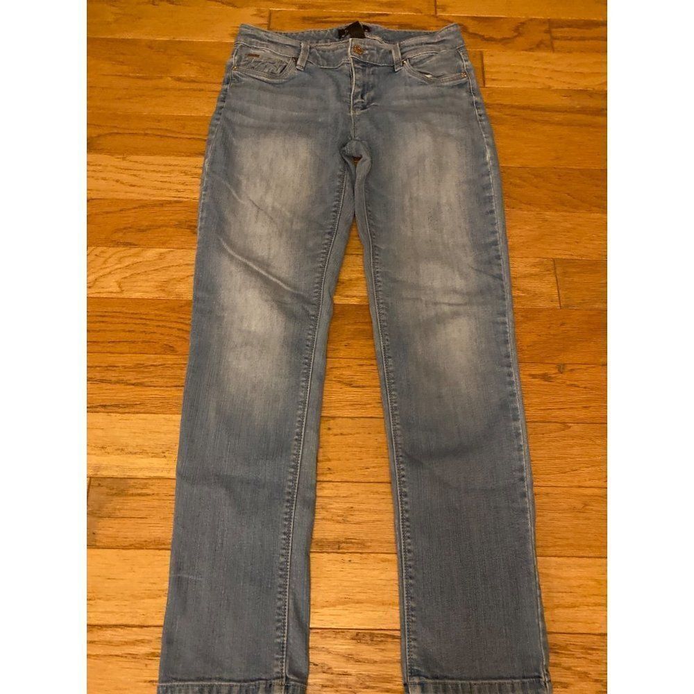 White House Black Market, women's slim ankle light wash low rise jeans size 4R